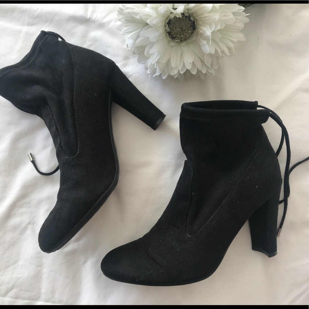 Unisa booties